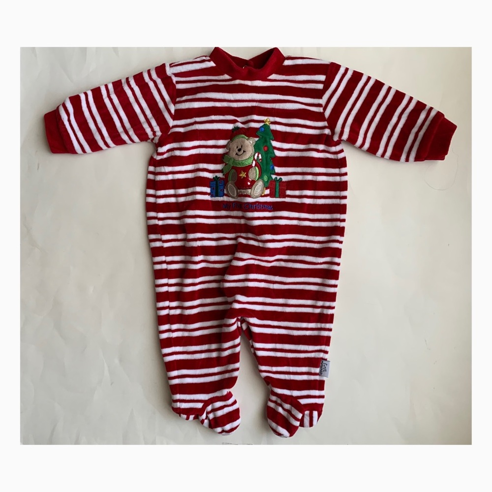 🍭Used First Moments First Christmas Footies 3-6M